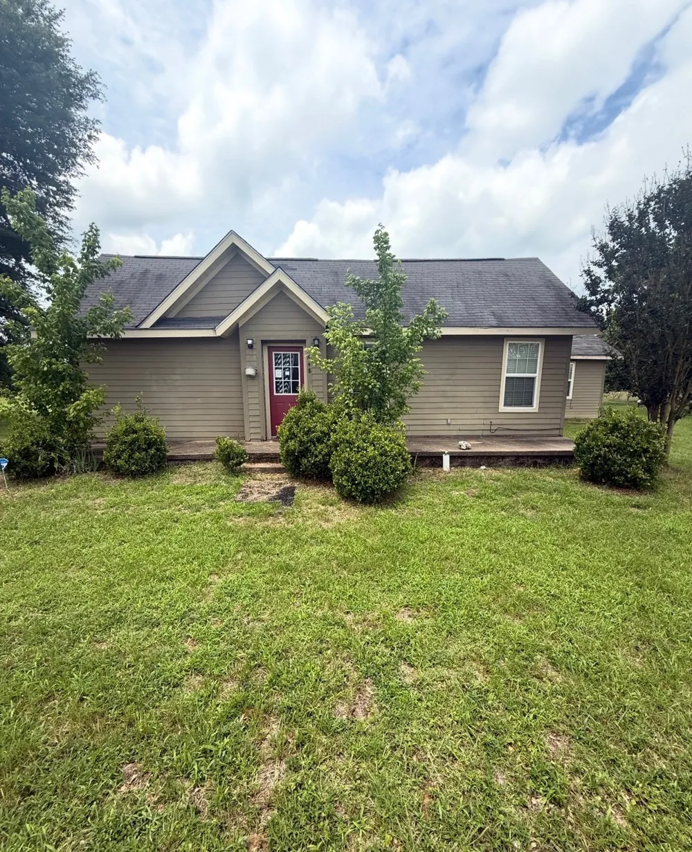 648 S Center Street Buffalo, TX 75831
