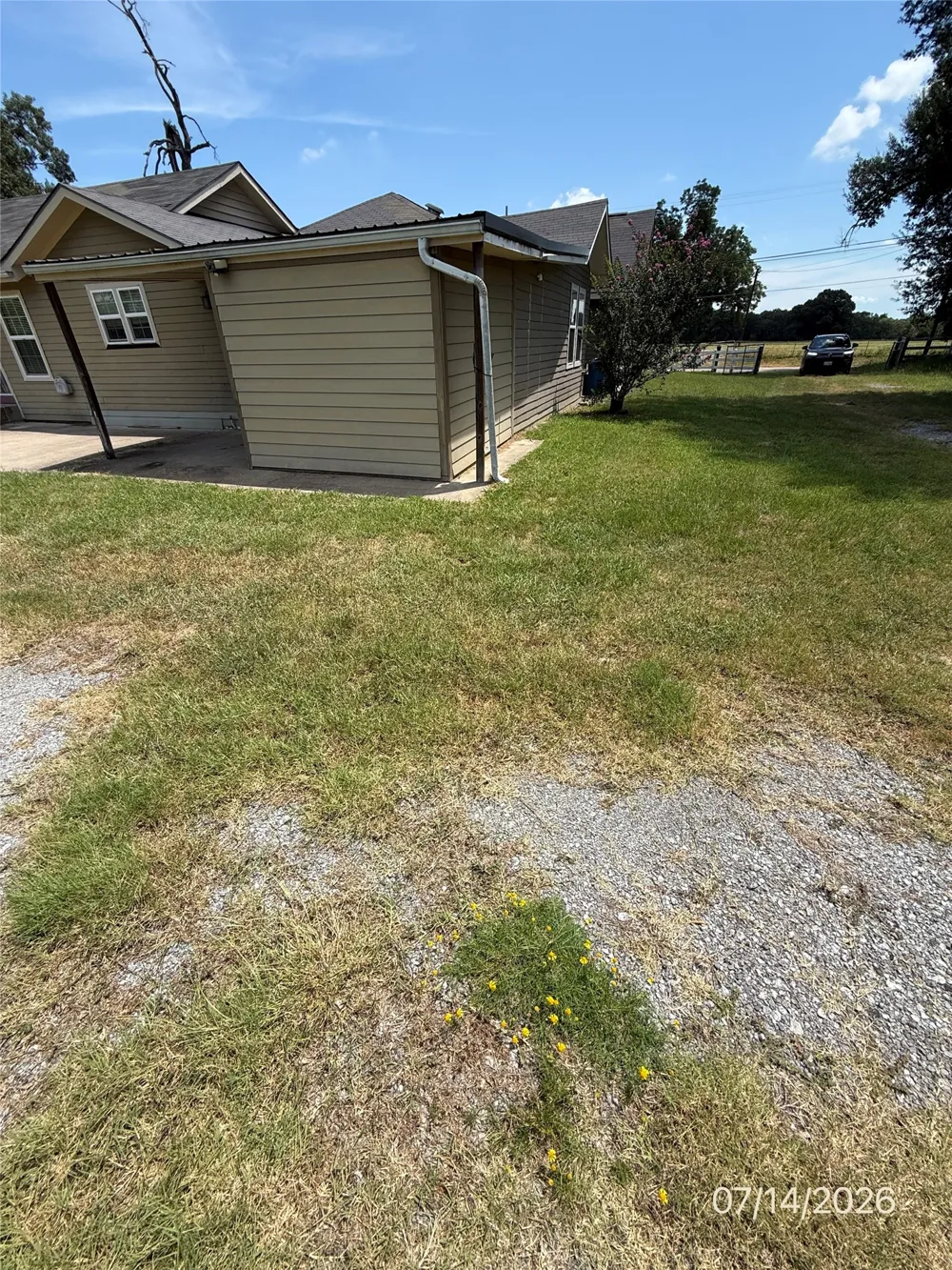 648 S Center Street Buffalo, TX 75831