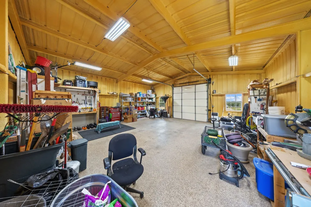17155 County Road 605 Farmersville, TX 75442