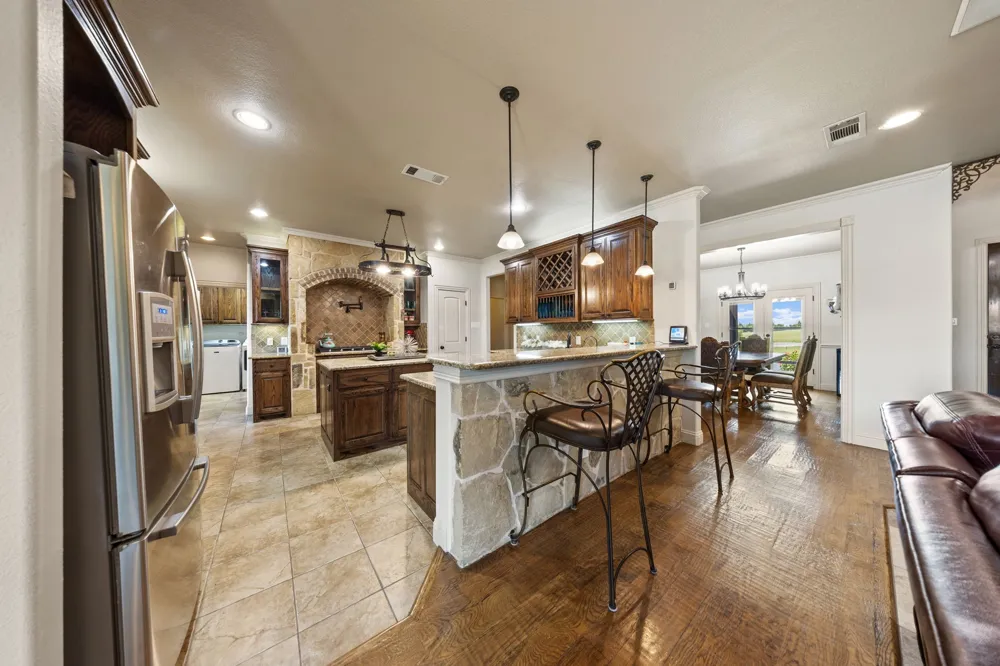 17155 County Road 605 Farmersville, TX 75442