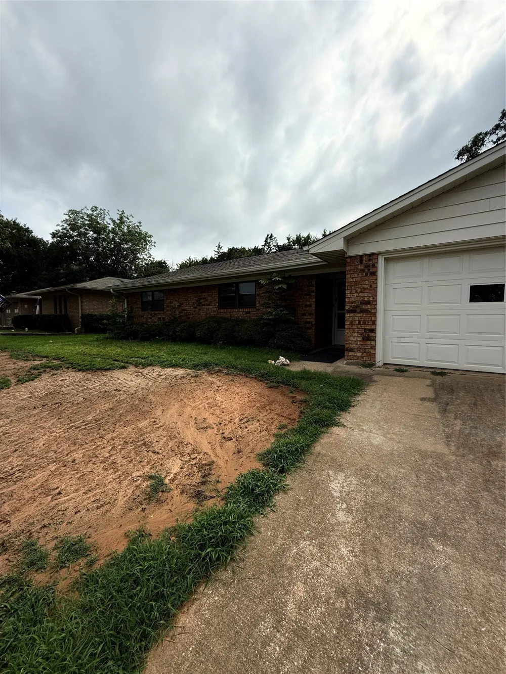 2409 Caprice Avenue Denison, TX 75020