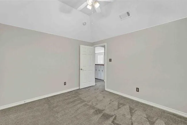 9102 Hogan Drive Rowlett, TX 75089