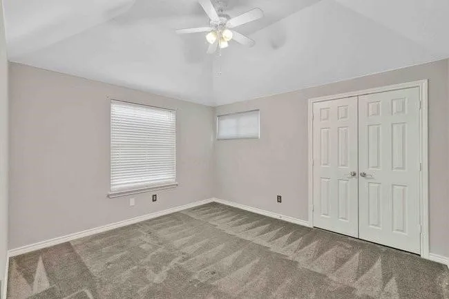 9102 Hogan Drive Rowlett, TX 75089