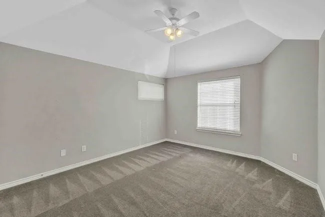 9102 Hogan Drive Rowlett, TX 75089