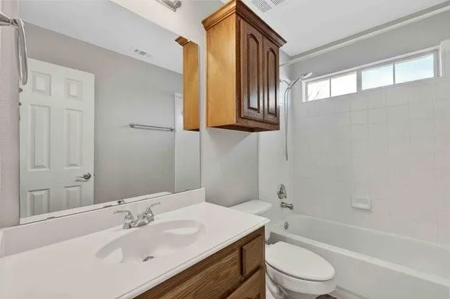 9102 Hogan Drive Rowlett, TX 75089