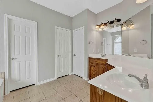 9102 Hogan Drive Rowlett, TX 75089