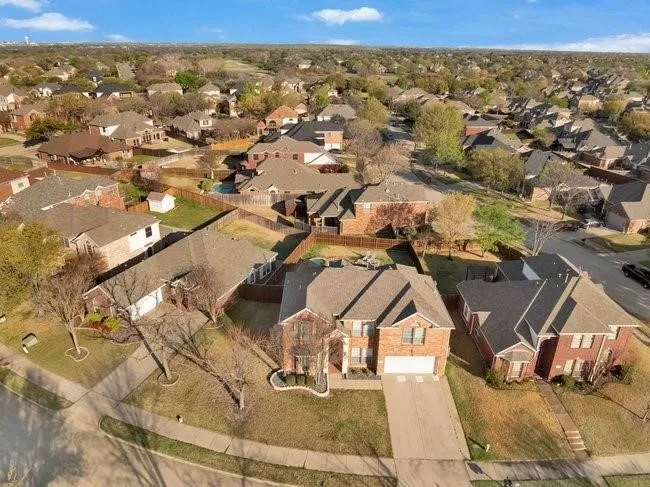 9102 Hogan Drive Rowlett, TX 75089