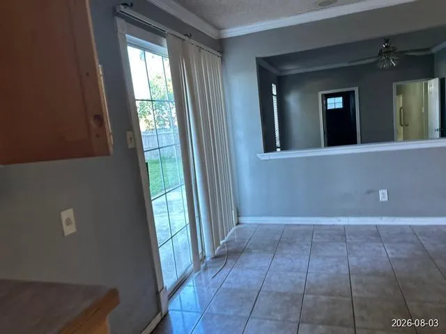 9304 Pine Village San Antonio, TX 78250