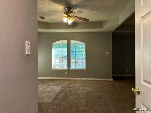 9304 Pine Village San Antonio, TX 78250