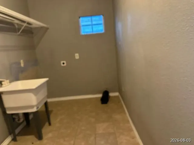 9304 Pine Village San Antonio, TX 78250