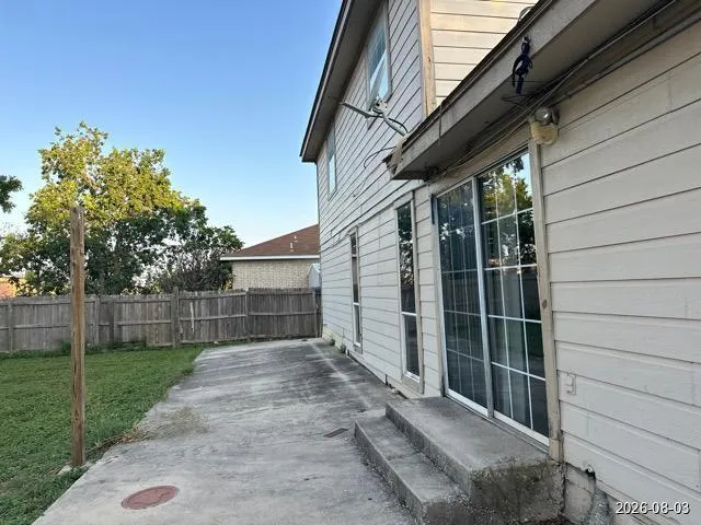 9304 Pine Village San Antonio, TX 78250