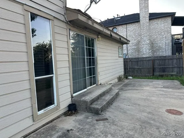 9304 Pine Village San Antonio, TX 78250