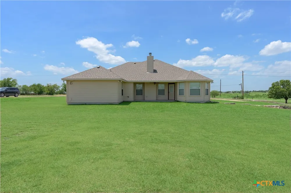 8407 Shaw Road Rogers, TX 76569