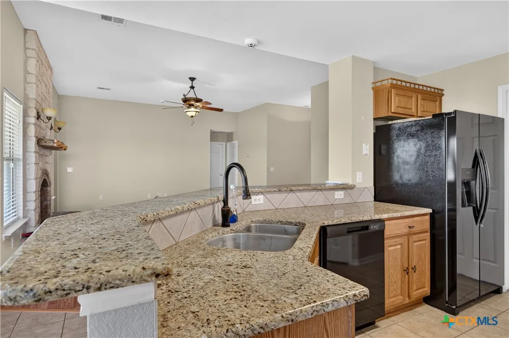 8407 Shaw Road Rogers, TX 76569