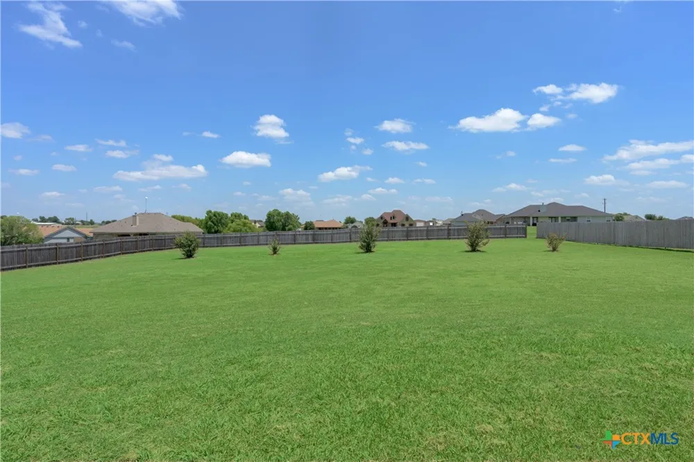 8407 Shaw Road Rogers, TX 76569