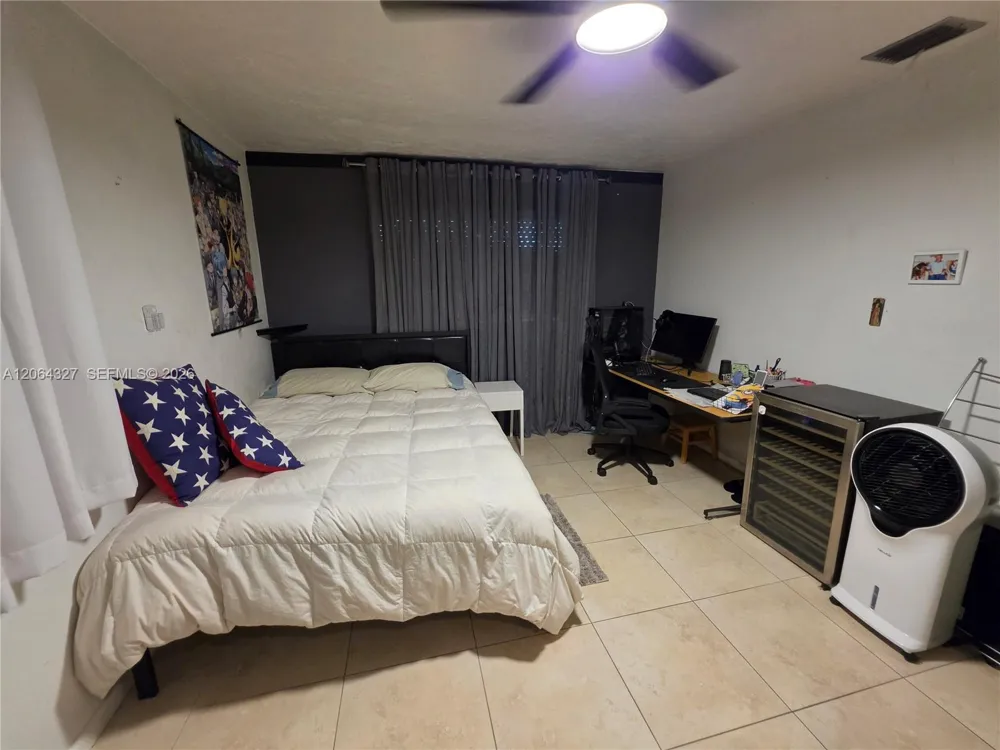 613 SE 46th Ter UNIT A-B Cape Coral, FL 33904
