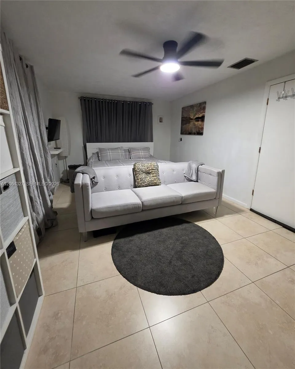 613 SE 46th Ter UNIT A-B Cape Coral, FL 33904