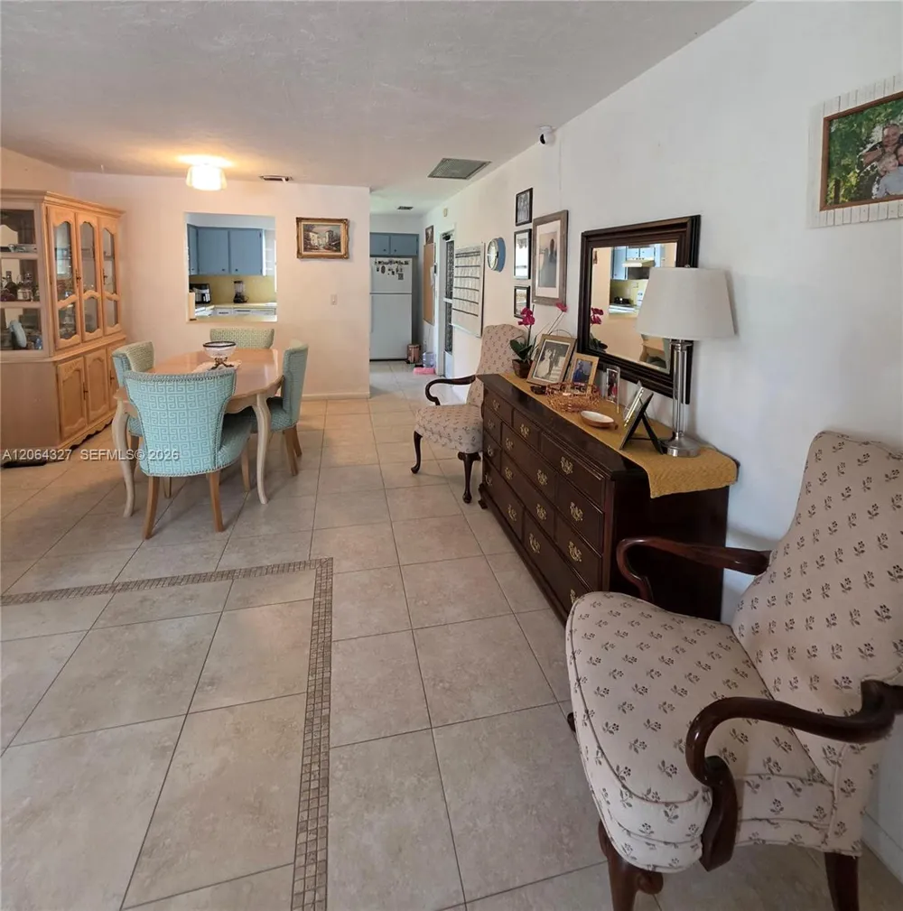613 SE 46th Ter UNIT A-B Cape Coral, FL 33904