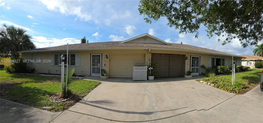 613 SE 46th Ter UNIT A-B Cape Coral, FL 33904