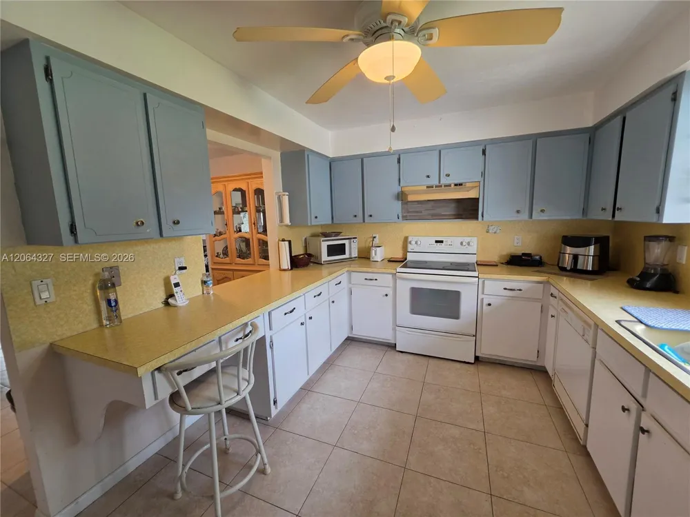 613 SE 46th Ter UNIT A-B Cape Coral, FL 33904