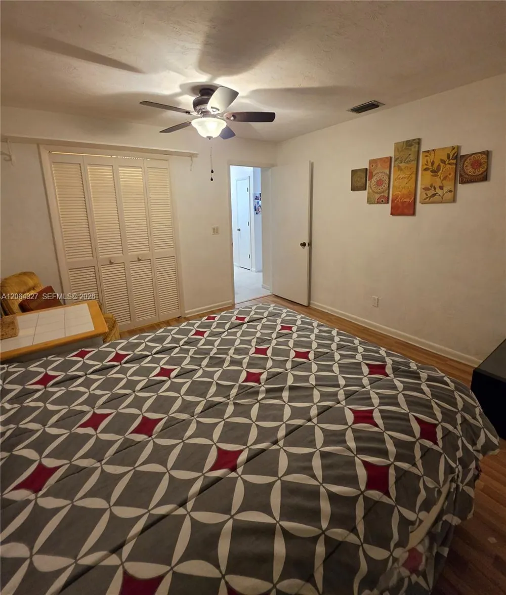 613 SE 46th Ter UNIT A-B Cape Coral, FL 33904
