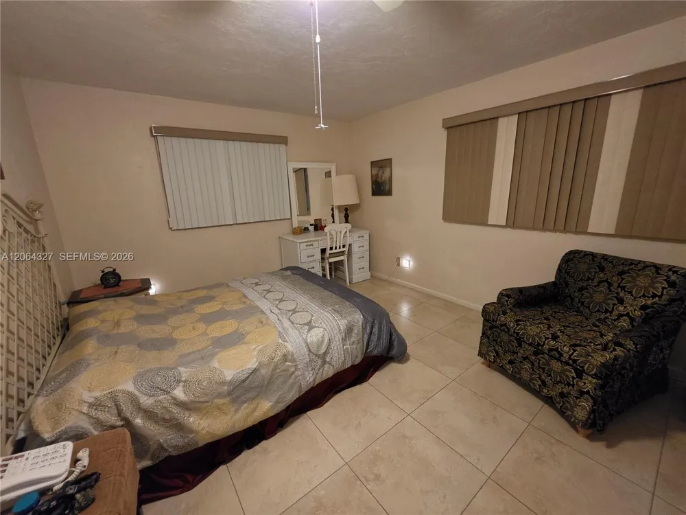 613 SE 46th Ter UNIT A-B Cape Coral, FL 33904