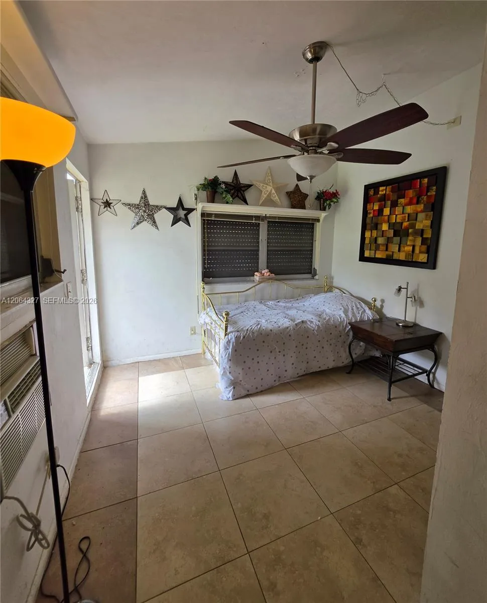 613 SE 46th Ter UNIT A-B Cape Coral, FL 33904