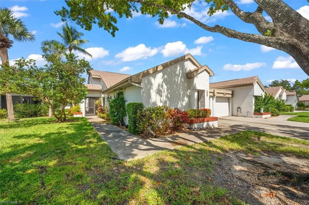 1787 Pine Glade Circle Fort Myers, FL 33907