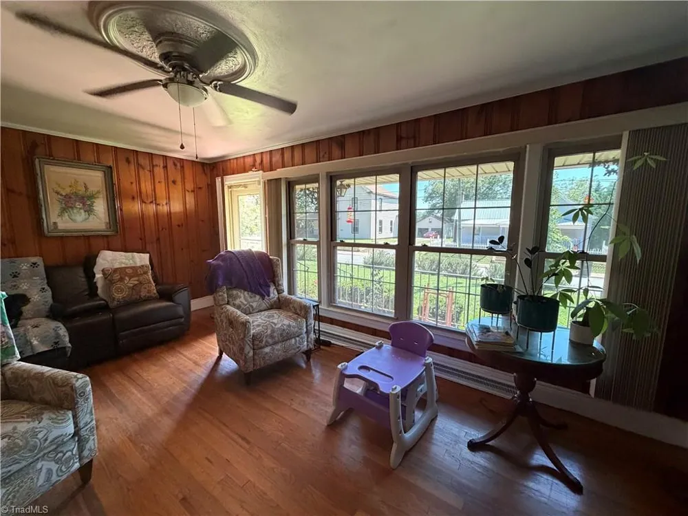 232 5th Street Lexington, NC 27292