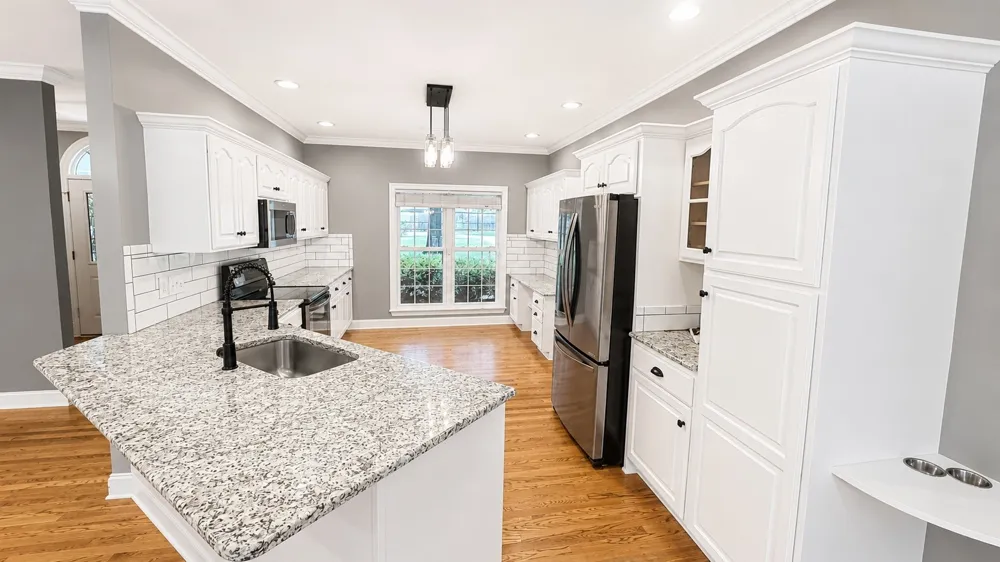 330 Fire Lake Dr Manchester, TN 37355