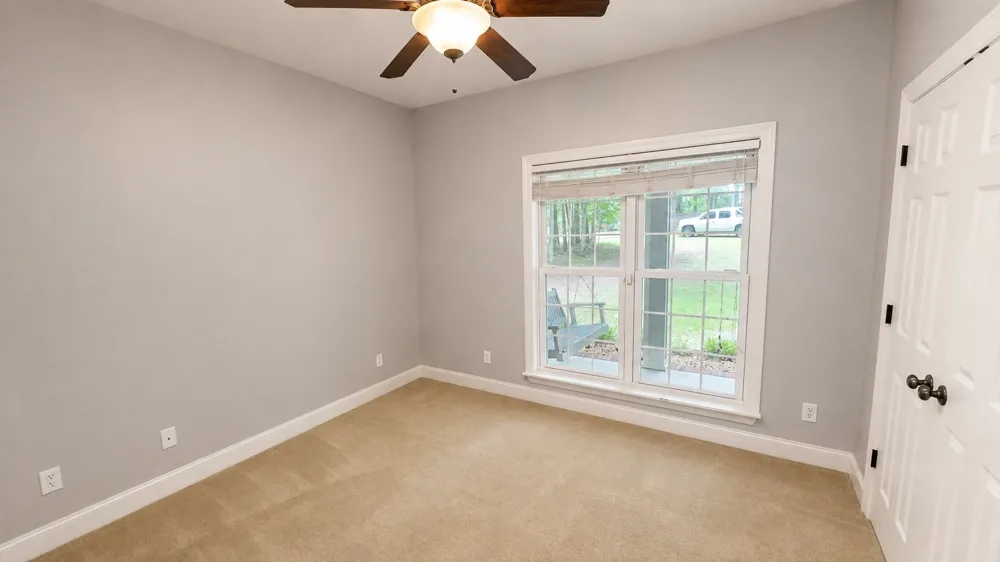330 Fire Lake Dr Manchester, TN 37355