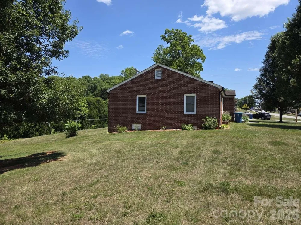 744 Pleasant Hill Road Lenoir, NC 28645