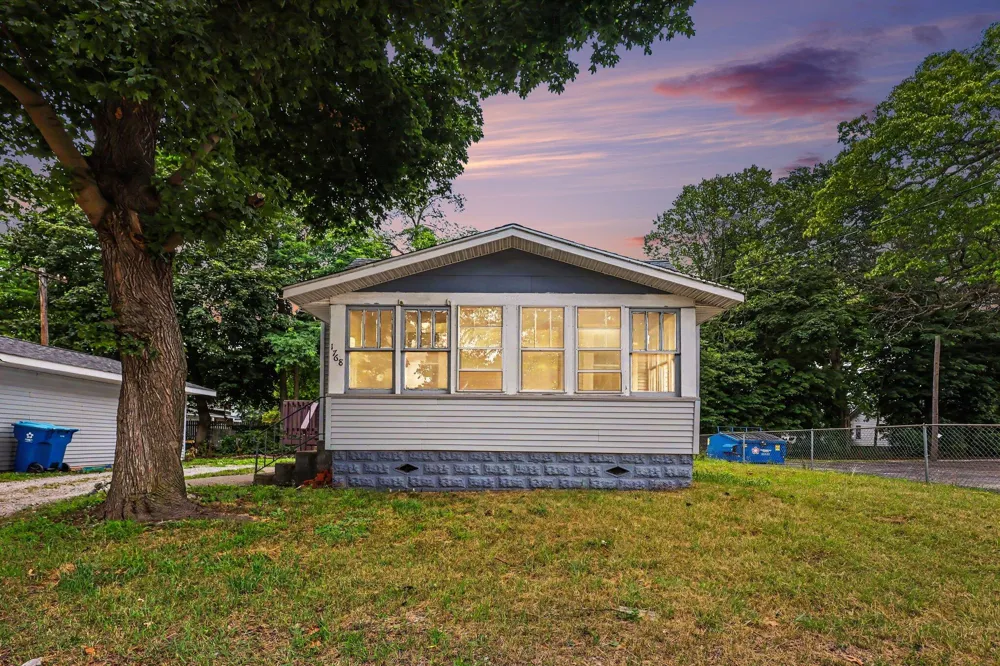 1768 Henry Street Muskegon, MI 49441