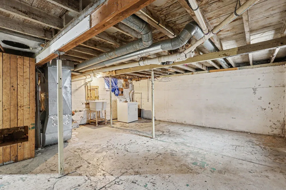 1768 Henry Street Muskegon, MI 49441