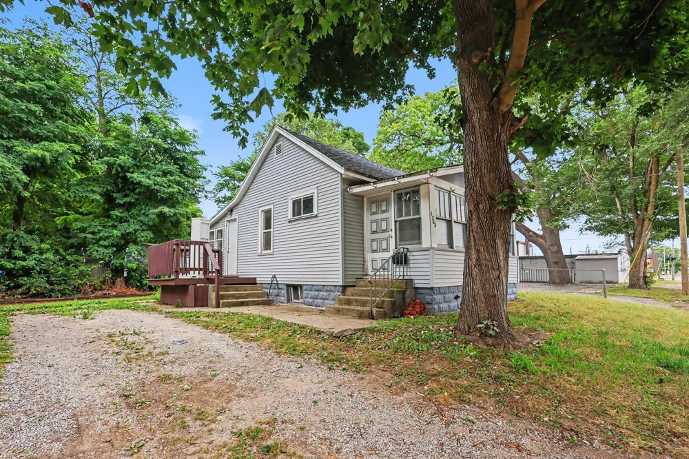 1768 Henry Street Muskegon, MI 49441