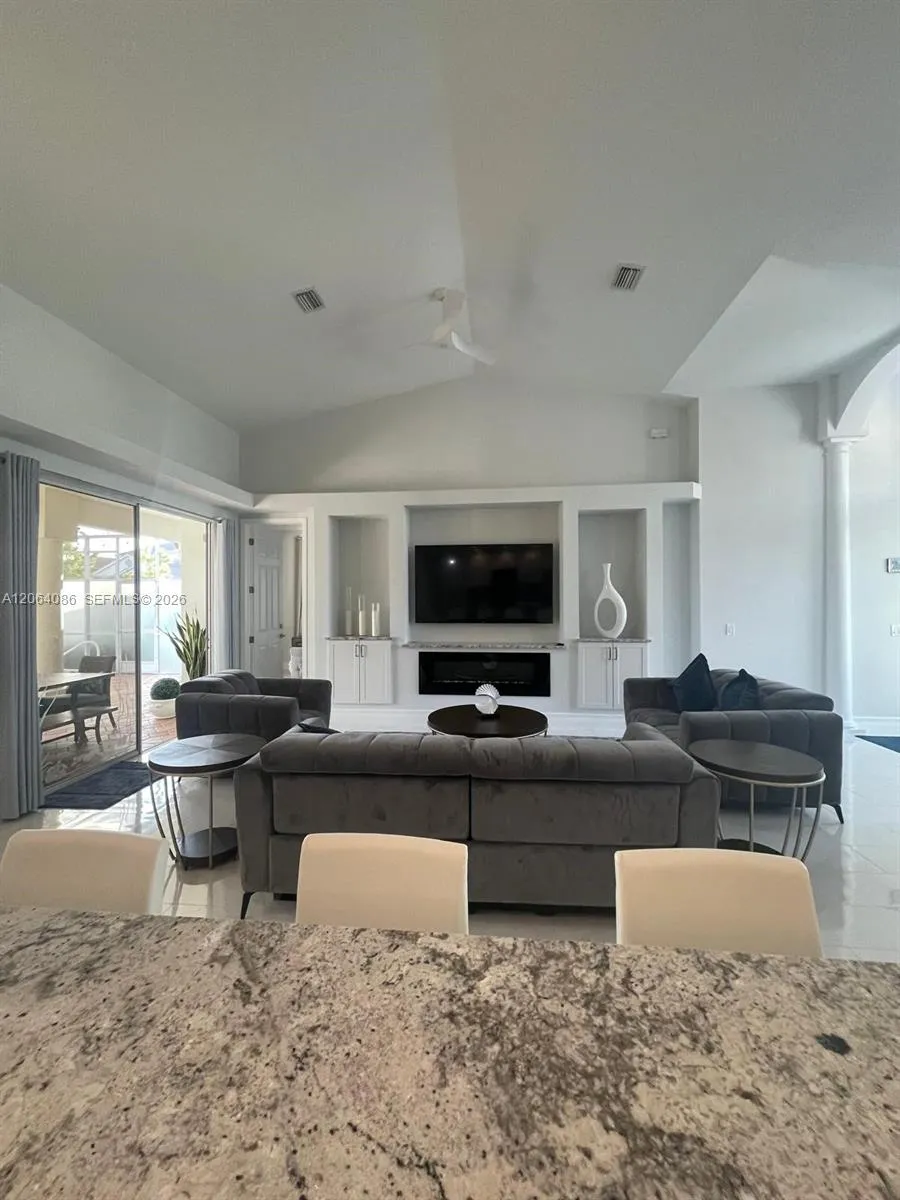 8268 S SOUTHWIND Fort Myers, FL 33908