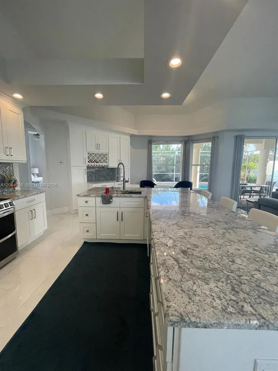 8268 S SOUTHWIND Fort Myers, FL 33908