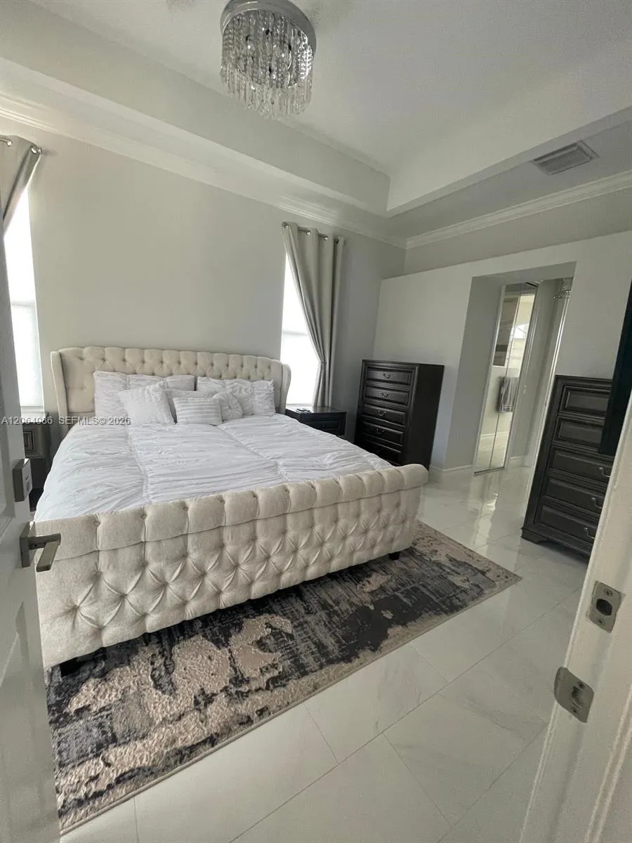 8268 S SOUTHWIND Fort Myers, FL 33908