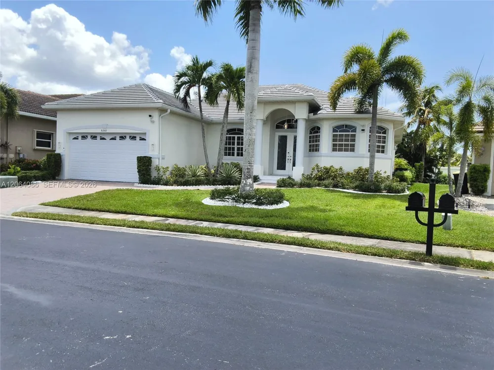 8268 S SOUTHWIND Fort Myers, FL 33908