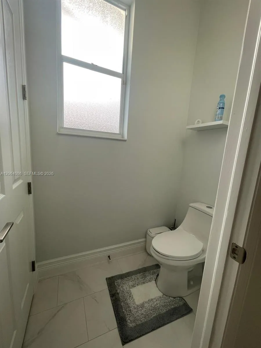 8268 S SOUTHWIND Fort Myers, FL 33908