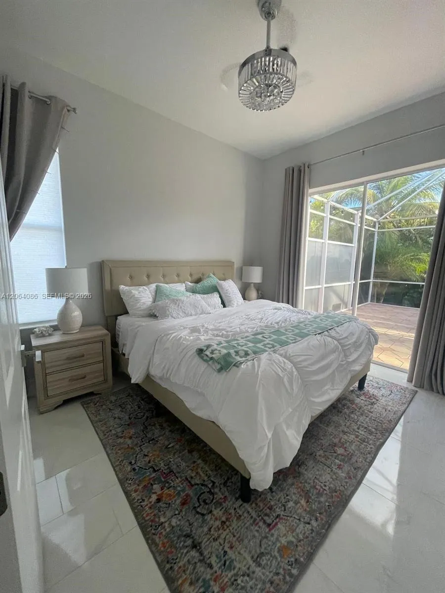 8268 S SOUTHWIND Fort Myers, FL 33908