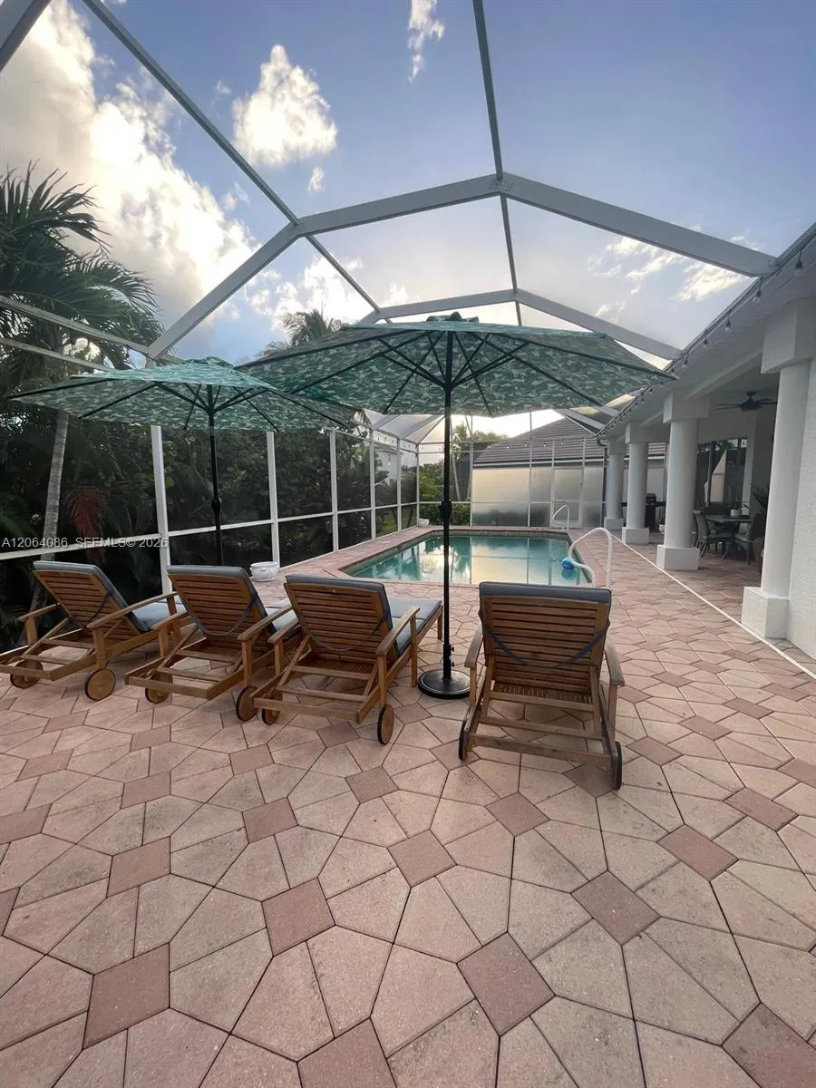 8268 S SOUTHWIND Fort Myers, FL 33908