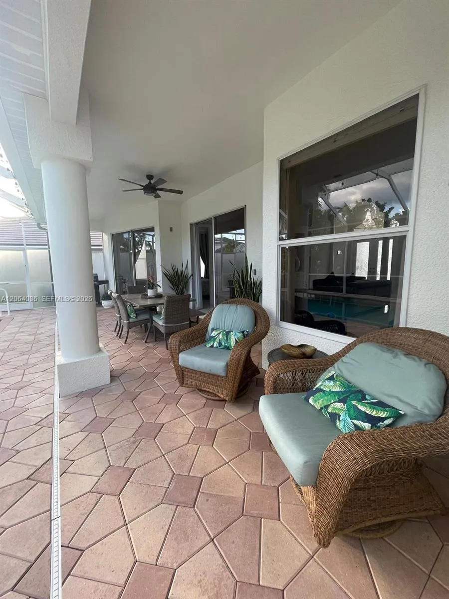 8268 S SOUTHWIND Fort Myers, FL 33908