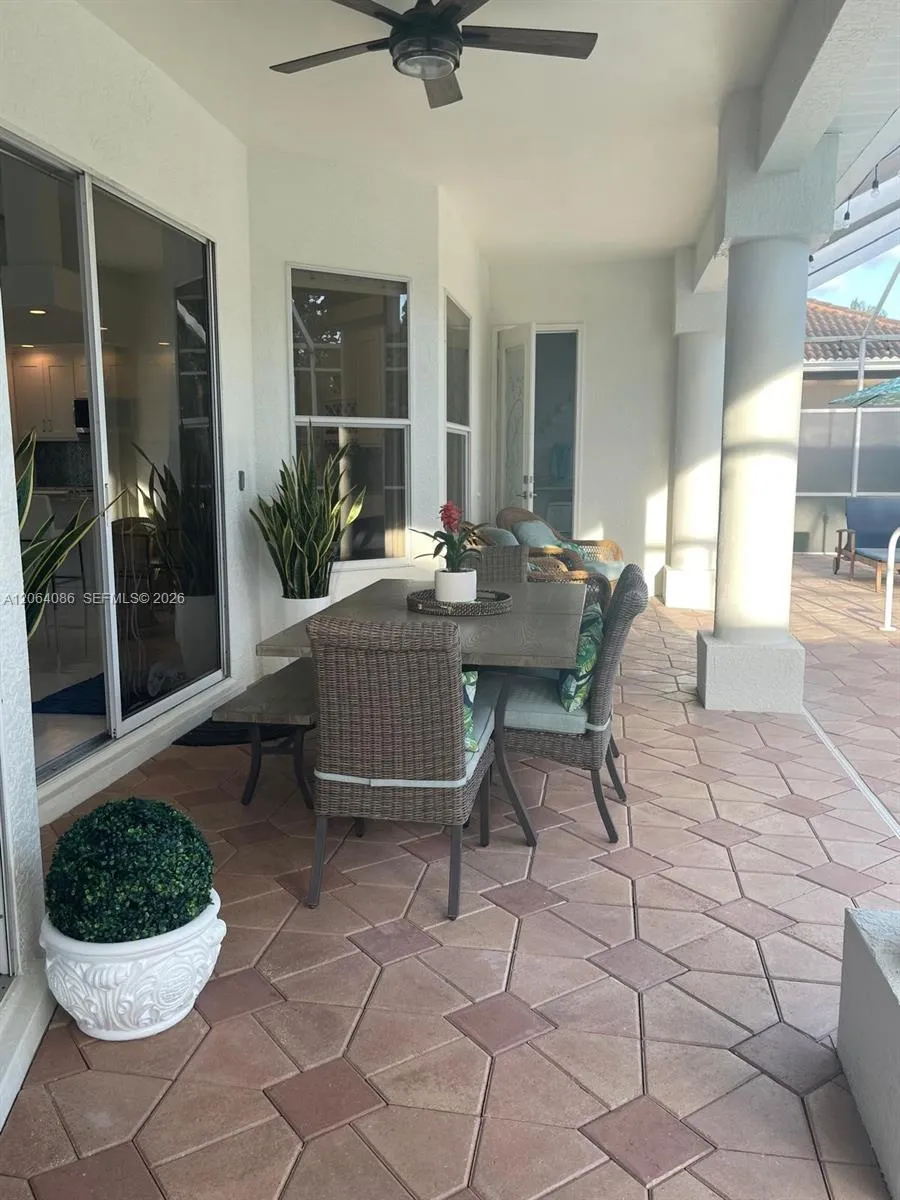 8268 S SOUTHWIND Fort Myers, FL 33908