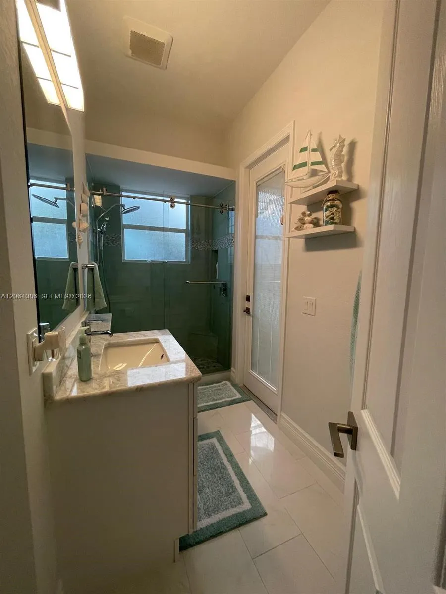 8268 S SOUTHWIND Fort Myers, FL 33908