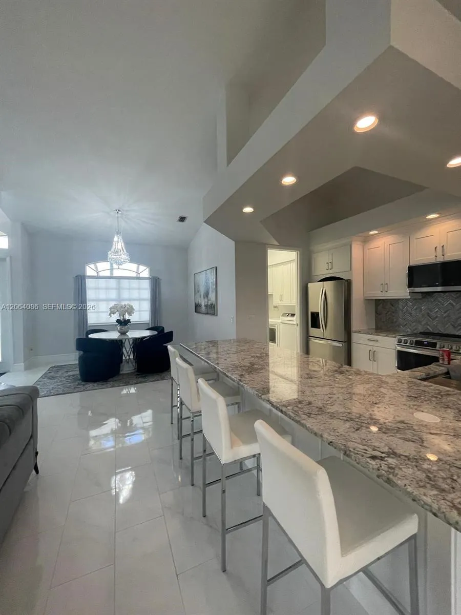 8268 S SOUTHWIND Fort Myers, FL 33908