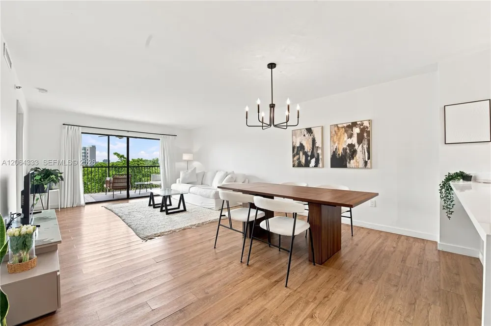 2240 Cypress Bend Dr #505 Pompano Beach, FL 33069