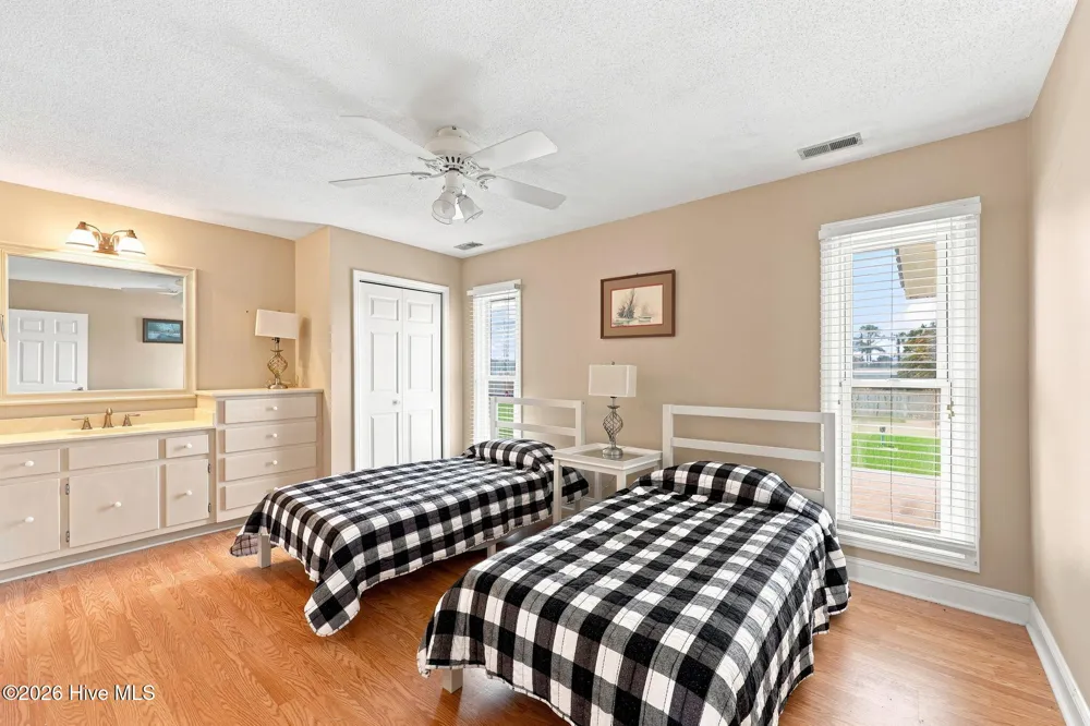 115 Jennifer Drive Harkers Island, NC 28531