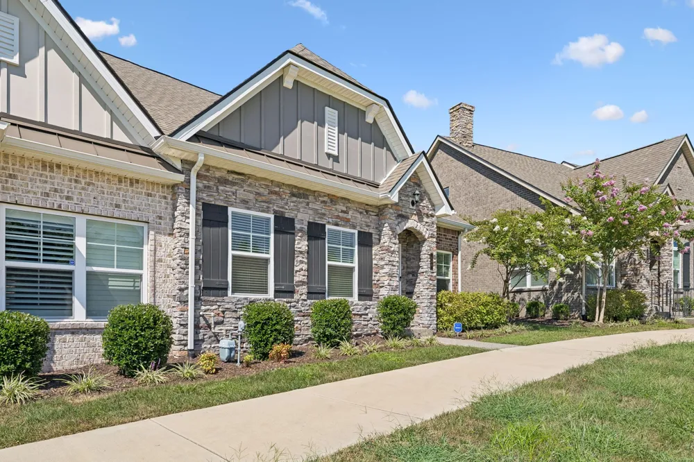 206 Trevor Dr Mount Juliet, TN 37122