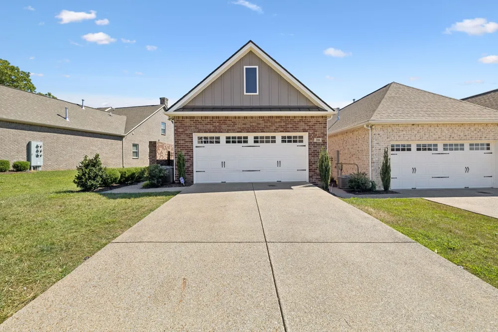 206 Trevor Dr Mount Juliet, TN 37122